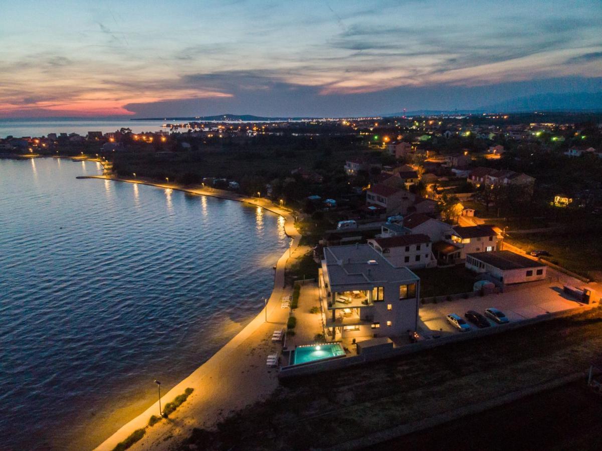 Jimmys Beach Privlaka - Direkt Am Meer, Tollem Blick Und Beheiztem Pool Exteriör bild