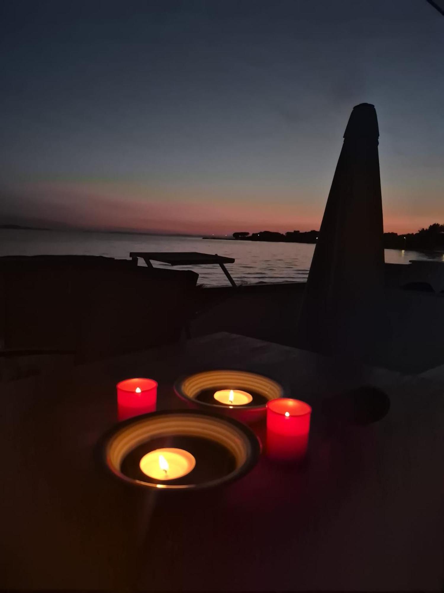 Jimmys Beach Privlaka - Direkt Am Meer, Tollem Blick Und Beheiztem Pool Exteriör bild