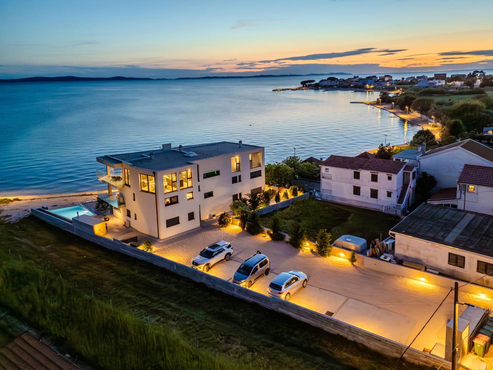 Jimmys Beach Privlaka - Direkt Am Meer, Tollem Blick Und Beheiztem Pool Exteriör bild