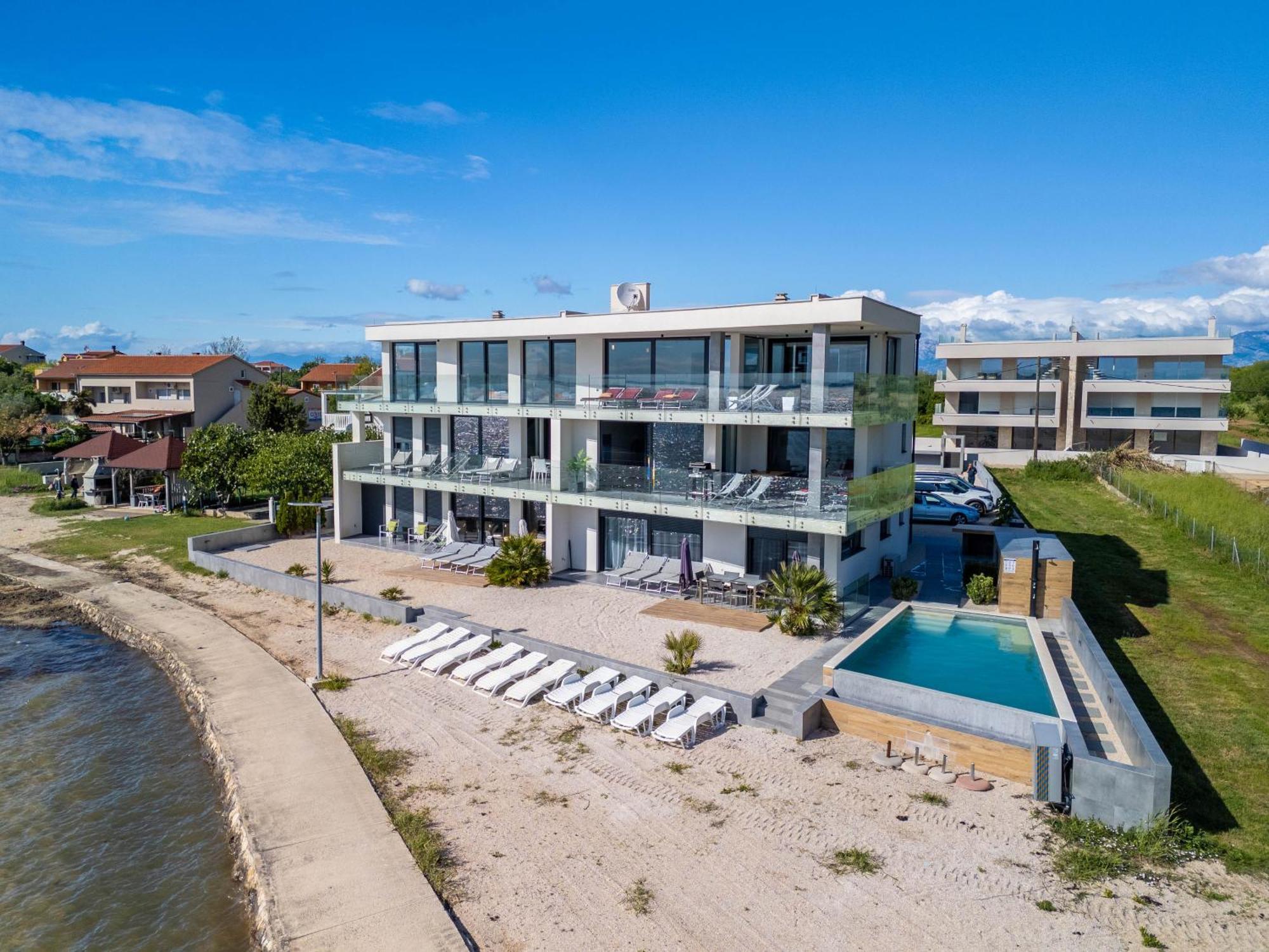 Jimmys Beach Privlaka - Direkt Am Meer, Tollem Blick Und Beheiztem Pool Exteriör bild